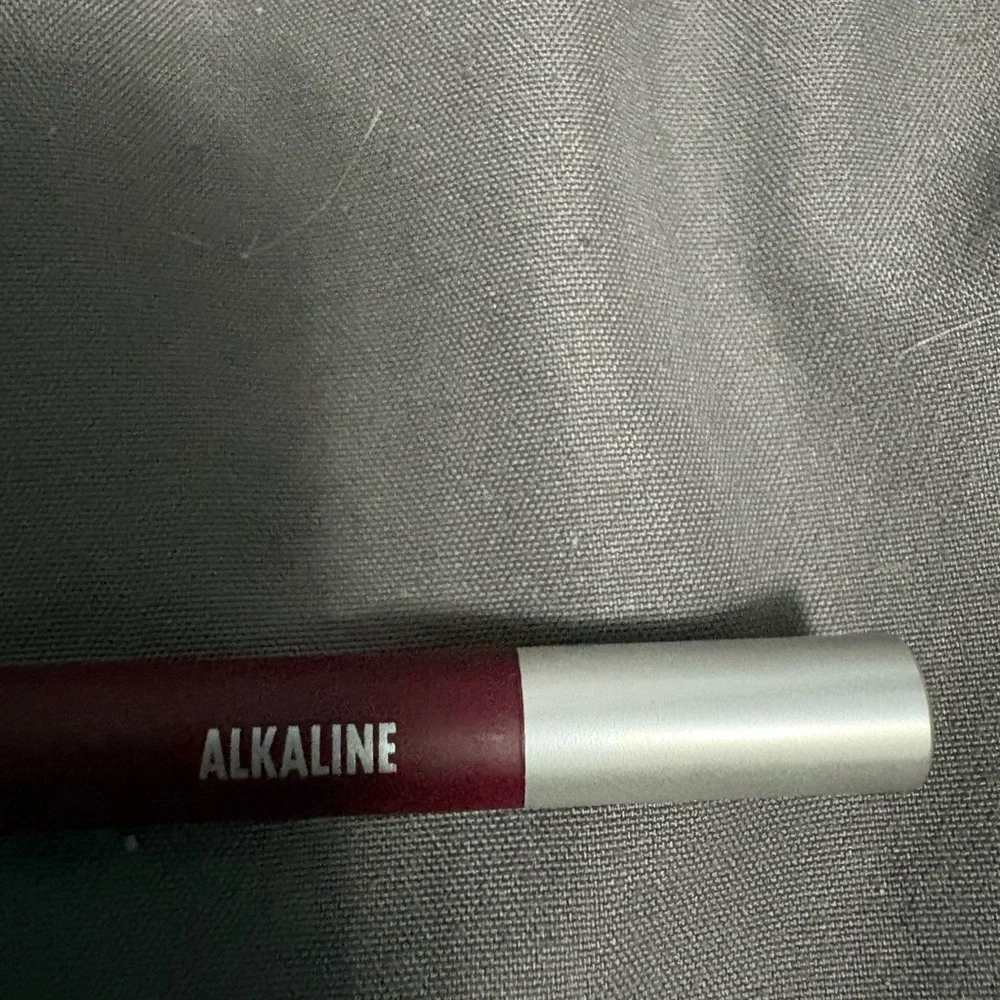 Urban Decay 24/7 Glide-On Eye Pencil in Deep Maroon - Picture 2 of 3